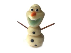 Hóember Olaf - marcipán torta figura - Frischmann Frischmann
