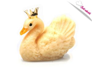 Hattyú koronával - marcipán torta figura - Frischmann Frischmann