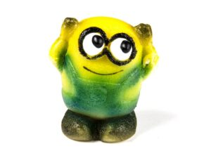 Sárga figura - Mimon - marcipán torta figura - Frischmann Frischmann